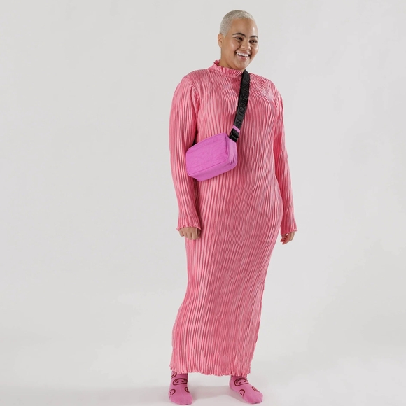 BAGGU Extra Pink Camera Crossbody Bag - Picture 2 of 6